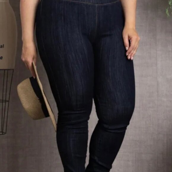 NWT Women’s Dark wash Mid Rise Elastic Waist Skinny Jeggings  Denim Pants - Picture 4 of 12